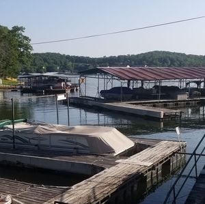 Meet your Posher, Deron